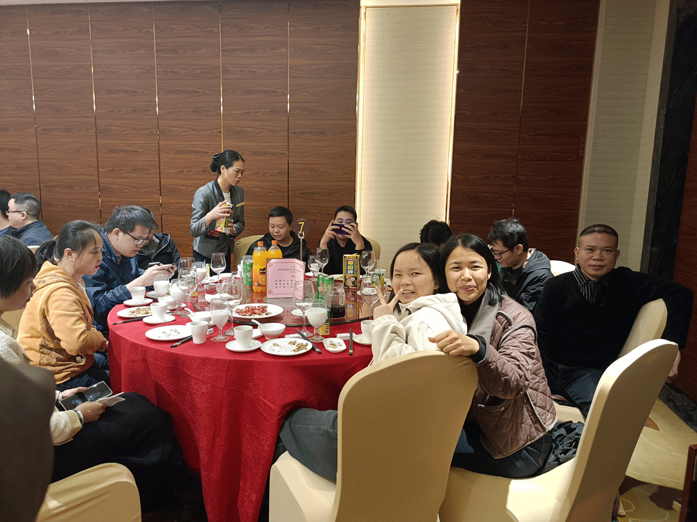 新程啟航，逸云天2025新年聯(lián)歡盛典圓滿結(jié)束